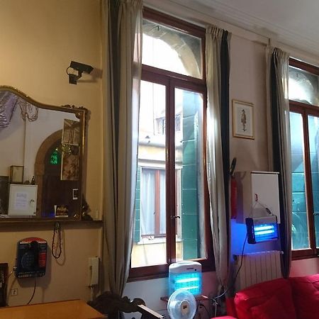 Youth Venice Palace Exterior foto